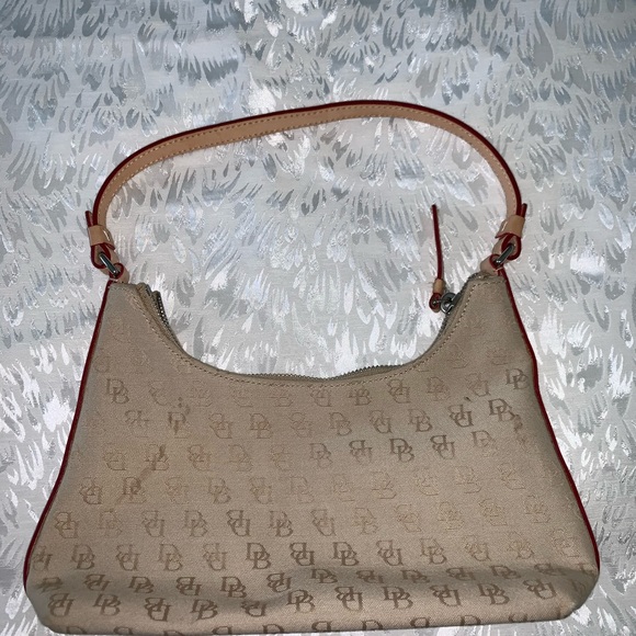 Purse - Picture 2 of 2